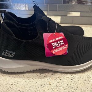 Skechers Black Stretch Fit Sneakers Air cooled, Memory foam.